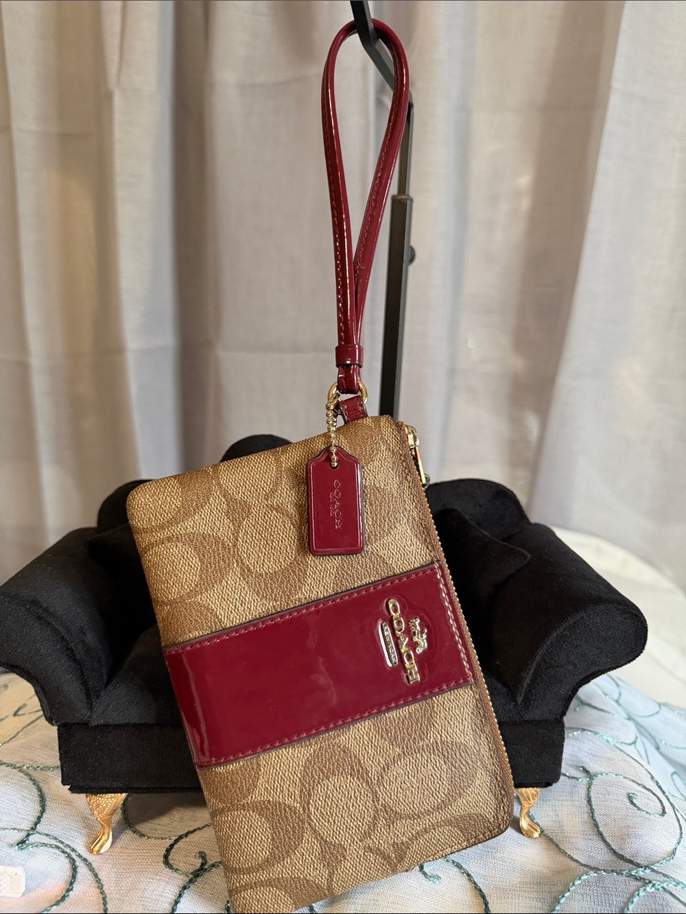Coach Corner Zip Wristlet in Signature Canvas with Patent Leather Stripe